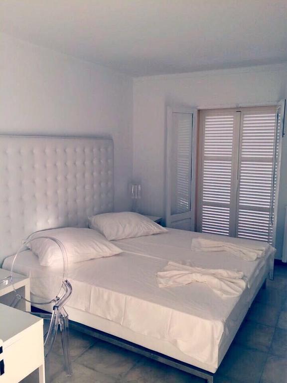 Bhc Boutique Hostal Cala Millor 卡拉米洛 外观 照片